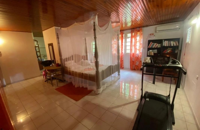 Vente Maison 222m&sup2; 7 pièces Le Lamentin