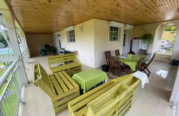 Vente Maison 222m&sup2; 7 pièces Le Lamentin