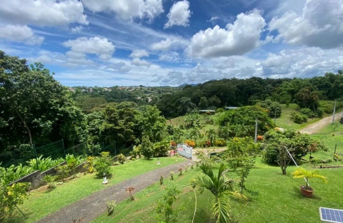 Vente Maison 222m&sup2; 7 pièces Le Lamentin