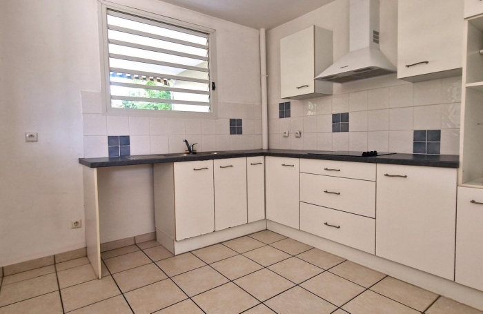 Vente Immeuble 637m&sup2; 27 pi&#232;ces Schoelcher