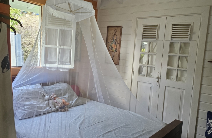 Villa F3 avec piscine dans un lotissement r&eacute;cent - LE DIAMANT