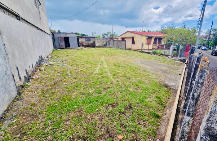 Vente Terrain 348m² Fort de france