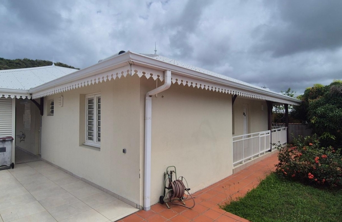 Vente Maison 170.03m&sup2; 8 pi&#232;ces Sainte Anne