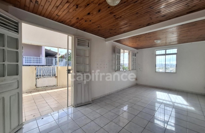 Vente Maison 73m&sup2; 4 pi&#232;ces Fort de france