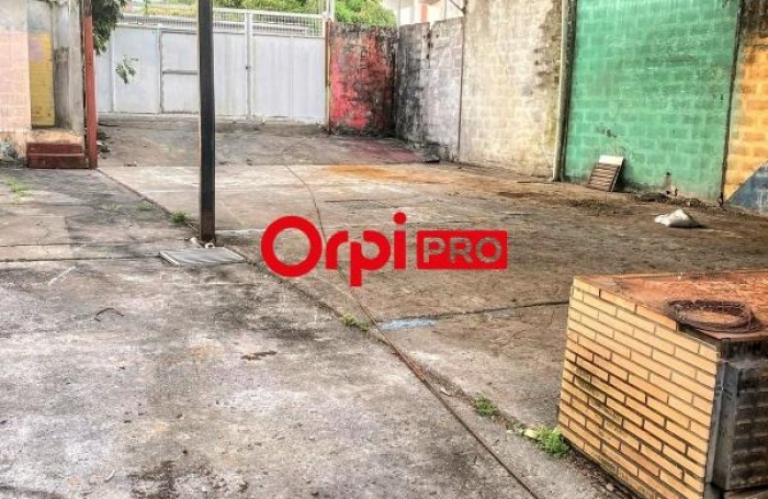 Location Local commercial 280m&sup2; Fort de france