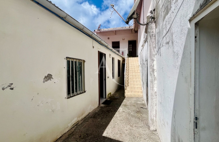Vente Maison 220m² 12 pièces Saint Pierre