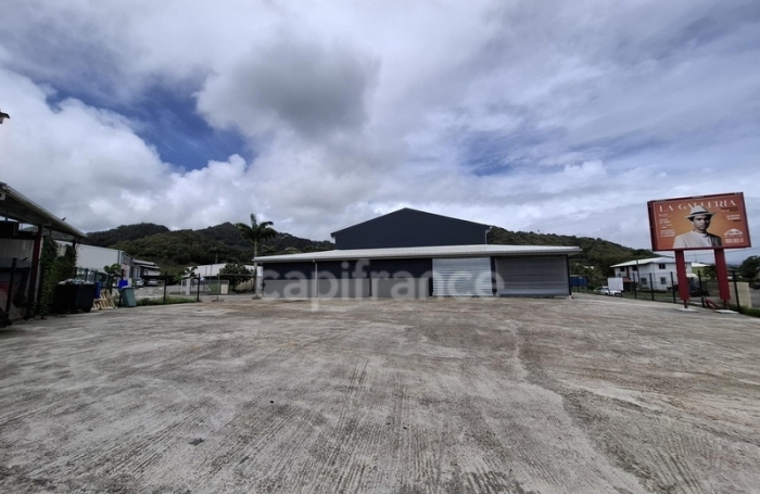 Location Bureaux 1000m&sup2; 9 pi&#232;ces Le Robert