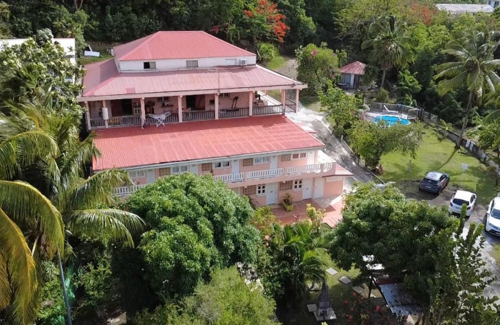 Vente Immeuble 648m&sup2; 18 pi&#232;ces Sainte Anne