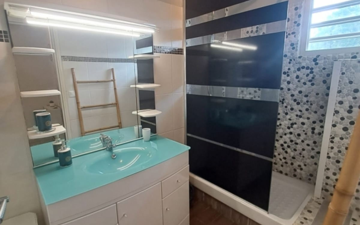 Appartement T3  meublé, piscine, plage à 5mn