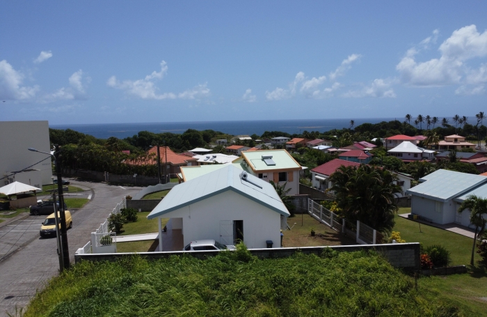 Terrain plat à bâtir de 442m2 - LE LORRAIN