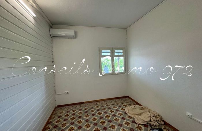 BUREAUX À LOUER - BOURG - GROS-MORNE