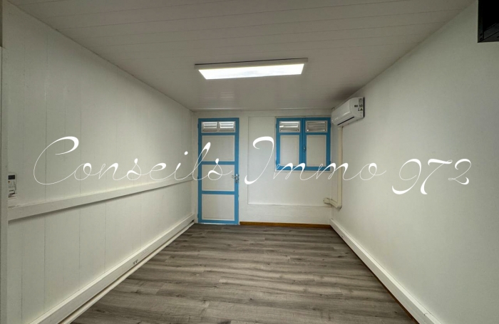 BUREAUX À LOUER   BOURG - GROS-MORNE