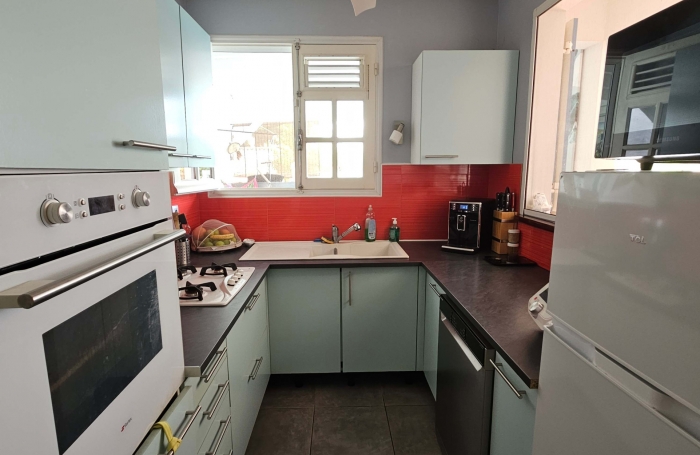 Maison F4/F5 avec piscine et grandes terrasses