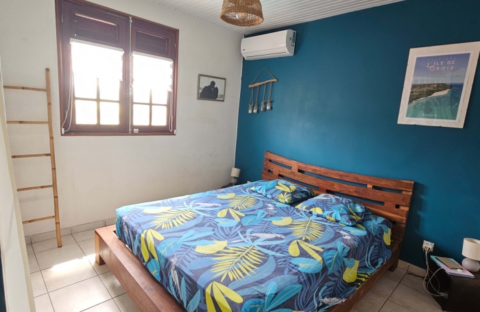 Maison F4/F5 avec piscine et grandes terrasses