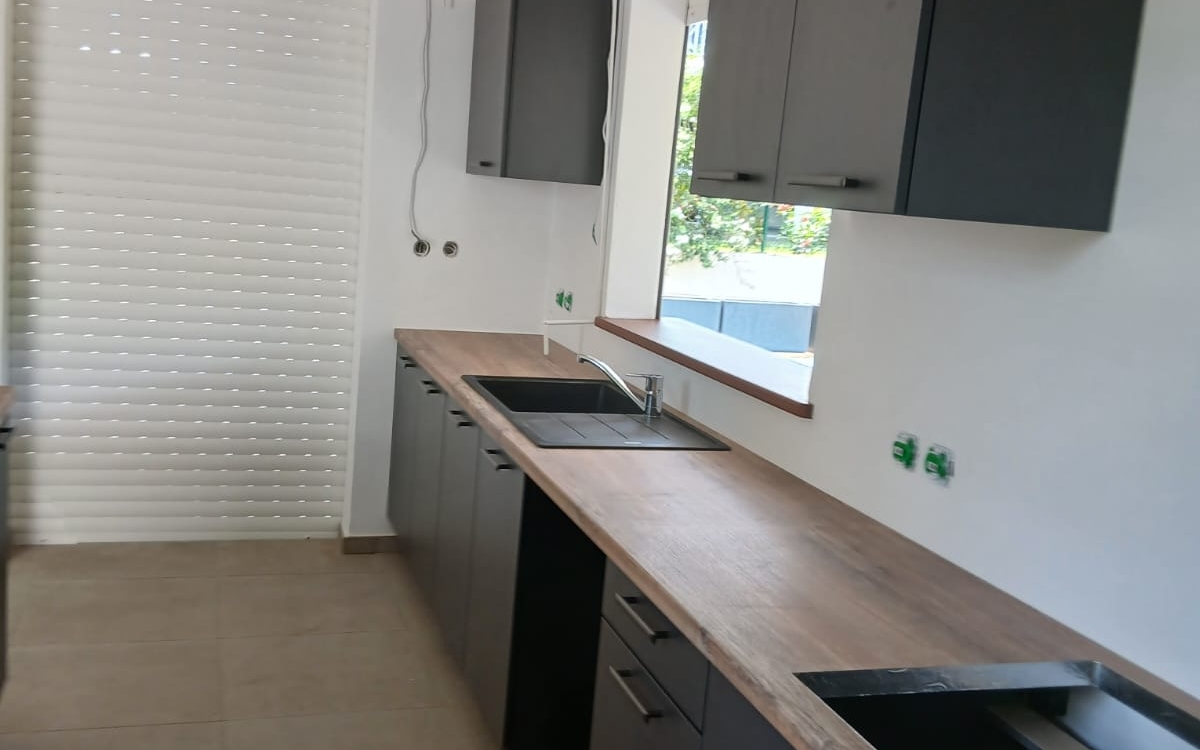 Villa T5 Neuve avec Piscine 300 m de la Plage- Anse-à-l'ane