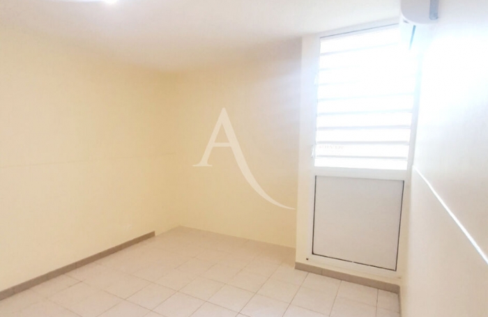 Location Appartement 82.03m² 4 pièces Ducos