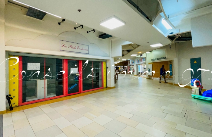 Location Local commercial 97232