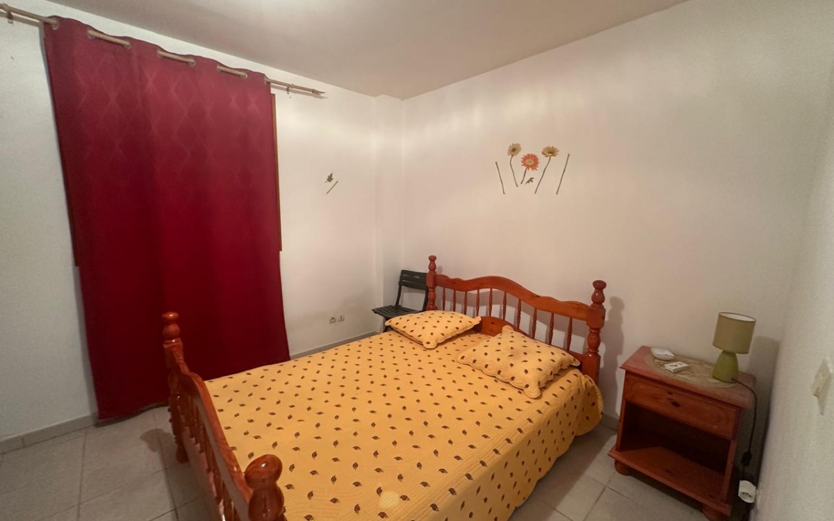 SAINTE ANNE APPARTMENT T2 DANS PETITE RESIDENCE TRANQUILLE