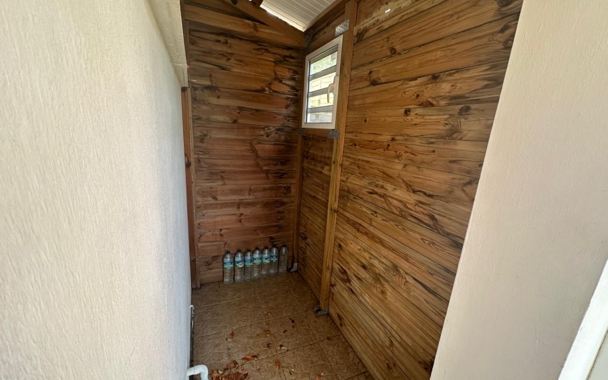 SAINTE ANNE APPARTMENT T2 DANS PETITE RESIDENCE TRANQUILLE