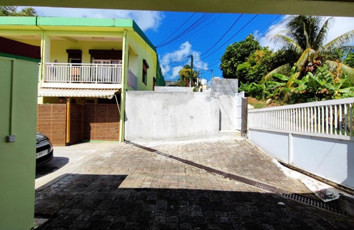 Vente Immeuble 86m&sup2; 5 pi&#232;ces Le François