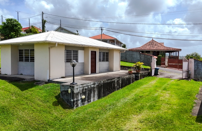 Propriété d’exception avec vue mer, piscine et dépendance à Case-Pilote