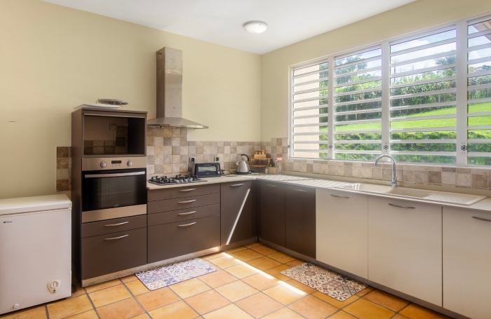 Propriété d’exception avec vue mer, piscine et dépendance à Case-Pilote