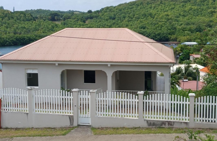 Vente Maison 253.78m&sup2; 11 pi&#232;ces Le François