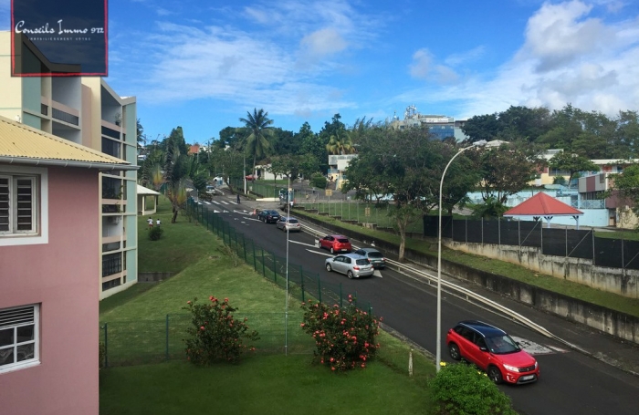 Studio &agrave; louer   Fort-de-France (Chateaub&oelig;uf)   20 m2   Balcon