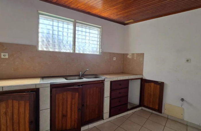 Location Local commercial 3 pi&#232;ces Ducos