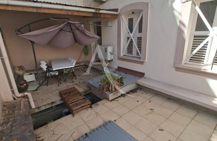 Vente Immeuble 201.25m&sup2; 11 pi&egrave;ces Fort de france