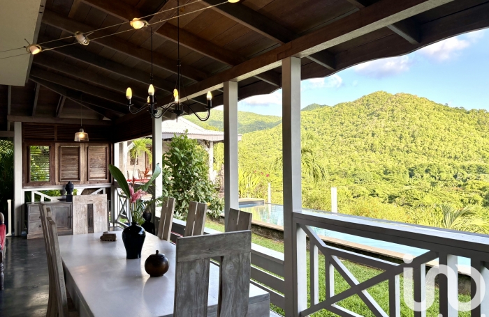 Vente Divers 245m&sup2; 7 pi&#232;ces Les Anses d'Arlet