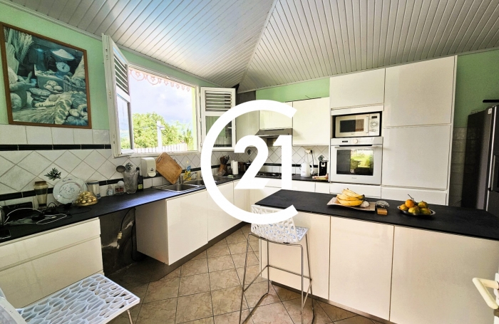 Vente Maison 145.00m&sup2; 5 pi&#232;ces Le Lamentin