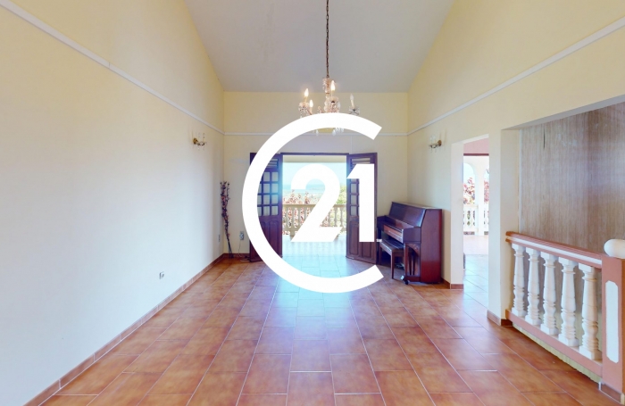 Vente Maison 137.00m&sup2; 5 pi&#232;ces La Trinité