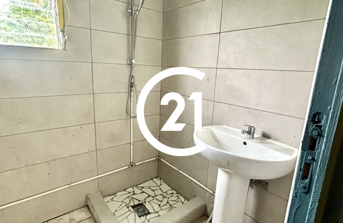 Vente Maison 185.00m&sup2; 7 pi&#232;ces Saint-Joseph