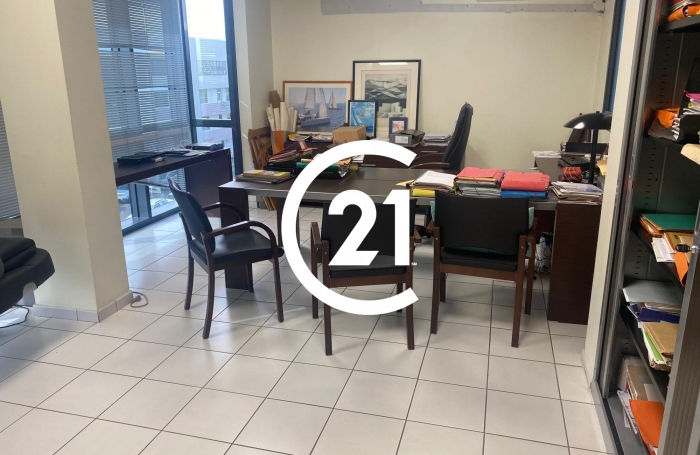 Vente Bureaux 106m&sup2; Le Lamentin