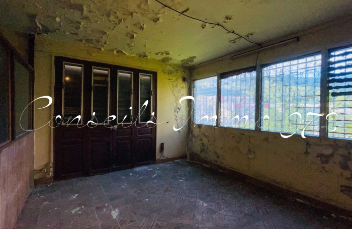 À Vendre   Ensemble Immobilier à réinventer   Bourg du Marin