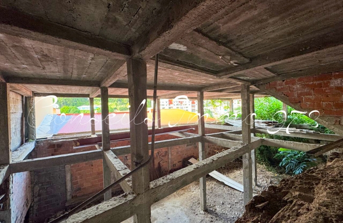 À Vendre   Ensemble Immobilier à réinventer   Bourg du Marin