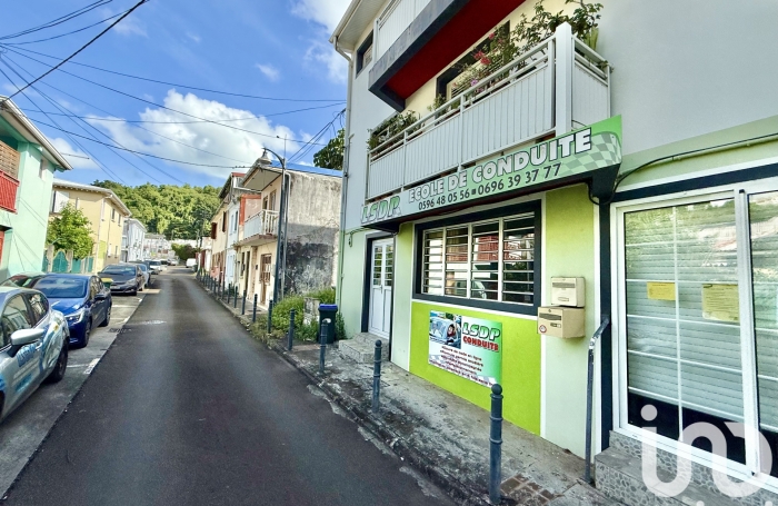 Vente Maison 58m&sup2; 3 pi&#232;ces La Trinité