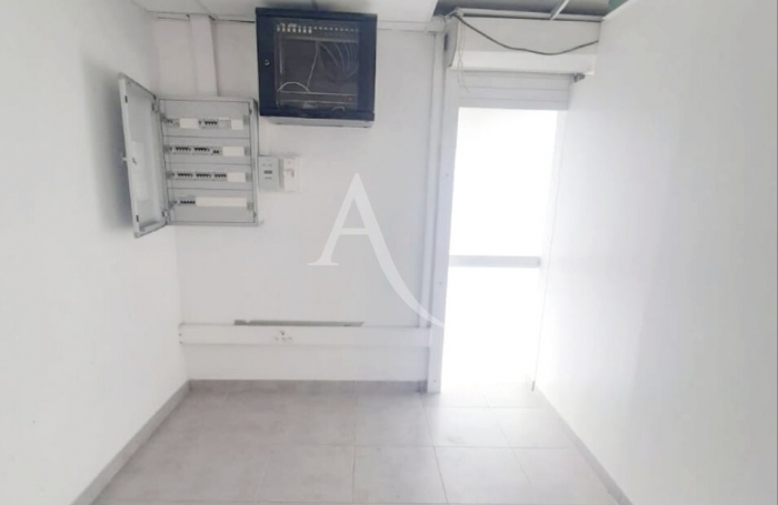 Vente Divers 92m² Le Marin