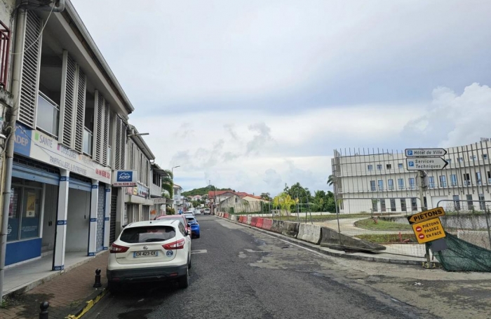 Location Local commercial 97215