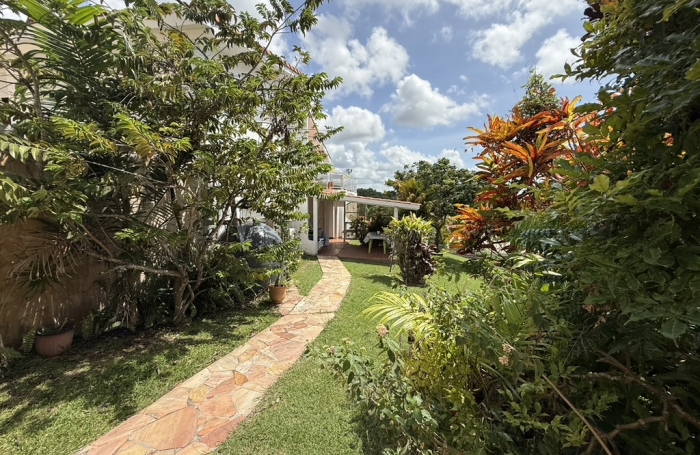 Superbe propriété en impasse avec vue mer - SHOELCHER