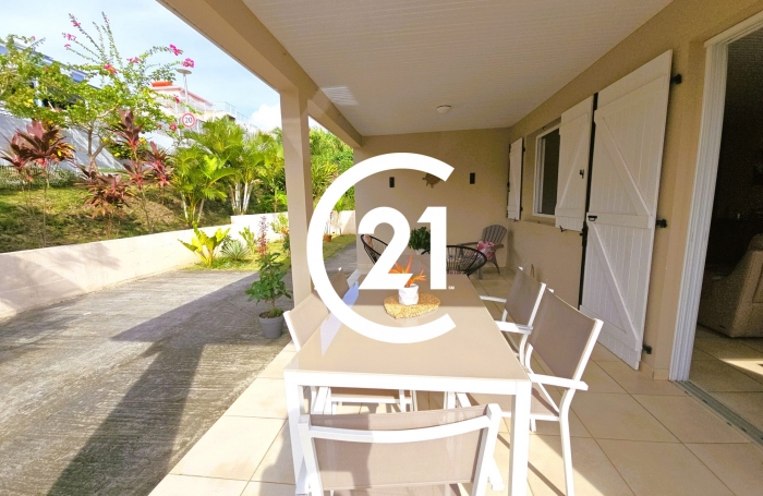 Vente Maison 85.19m&sup2; 4 pi&#232;ces Rivière Salée