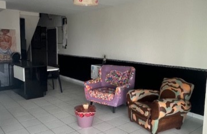 Vente Appartement 88.52m&sup2; 4 pi&#232;ces Fort de france