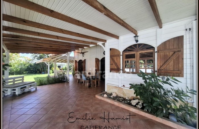 Vente Maison 141m&sup2; 7 pi&#232;ces Saint Pierre