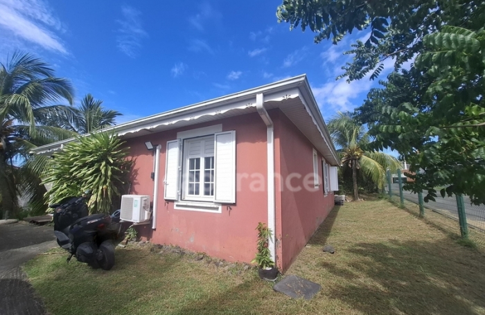 Vente Maison 86m&sup2; 4 pi&#232;ces Saint Pierre