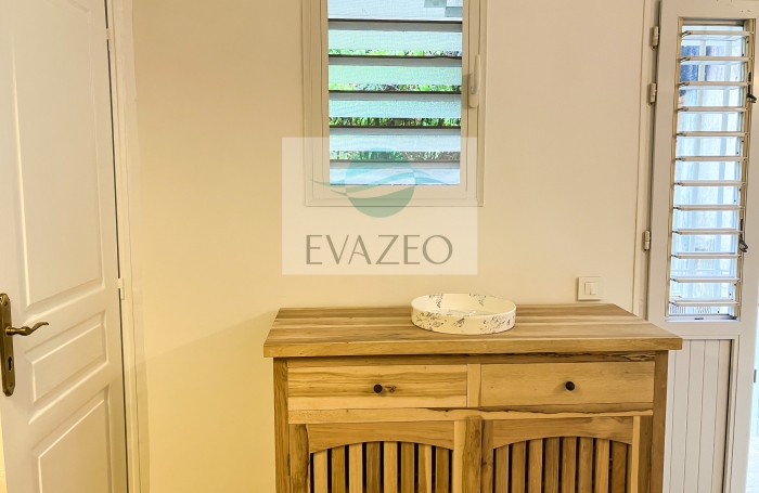 Studio neuf 25m2 + terrasse 25m2 TROIS ILETS