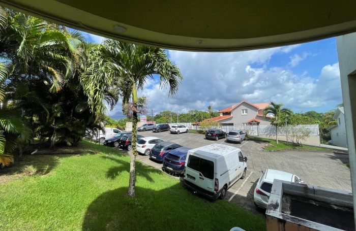 T3  avec terrasse et parking &agrave; LE LAMENTIN