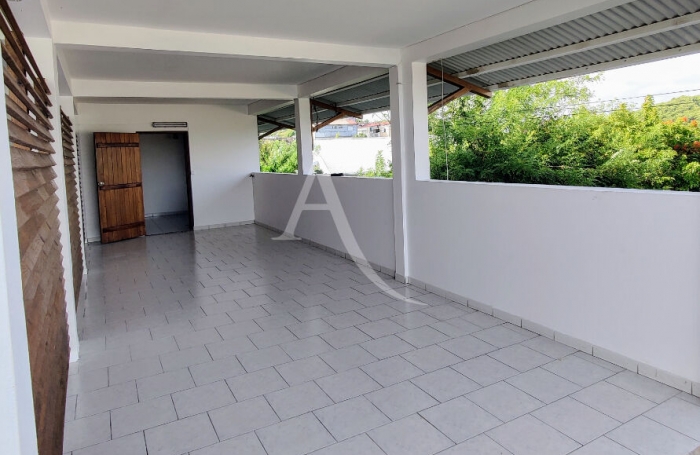 Location Appartement 51.31m² 1 pièce Le Robert