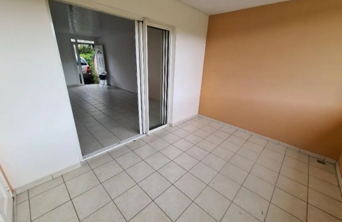 Location Appartement 72m&sup2; 3 pièces Fort de france