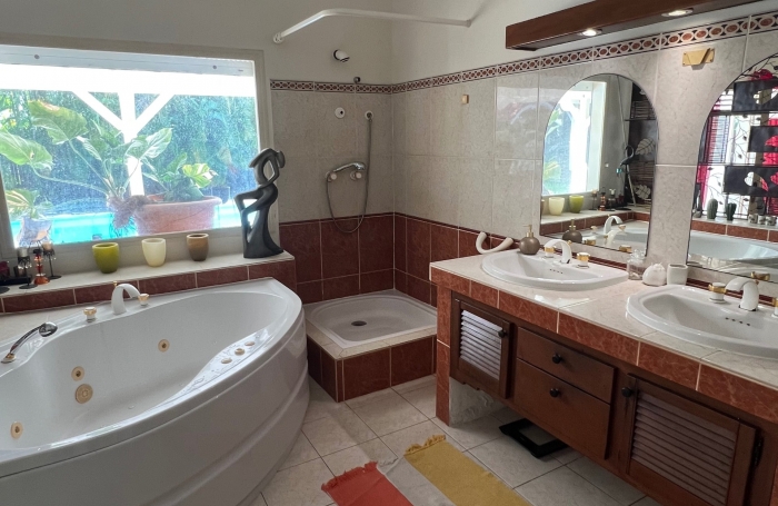 Vente Maison 197.76m&sup2; 6 pièces Le Robert